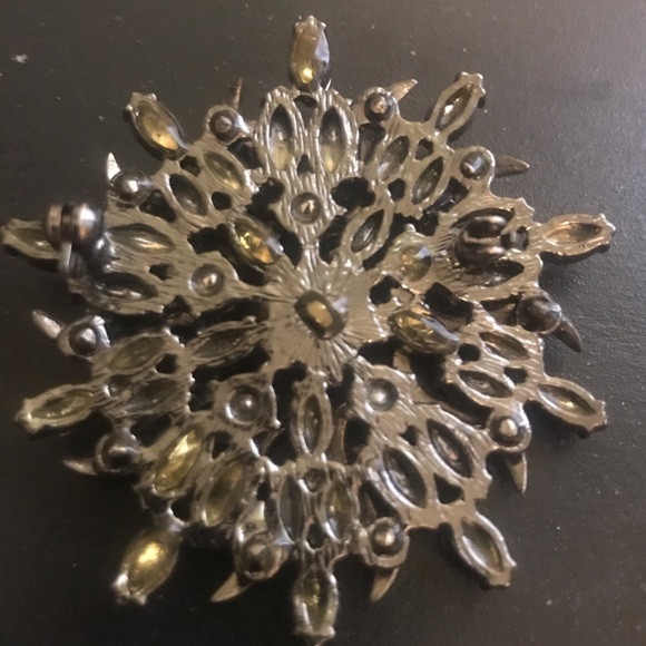 Purple Rhinestone Brooch - Picture 2 of 2